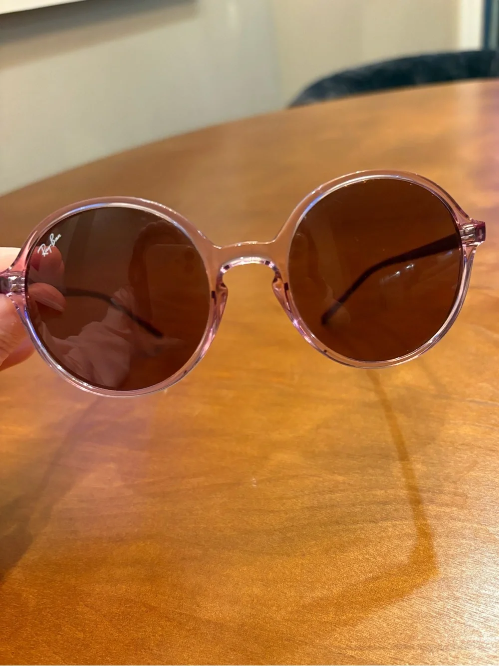 Ray-Ban Women's Pink Round Frame Sunglasses